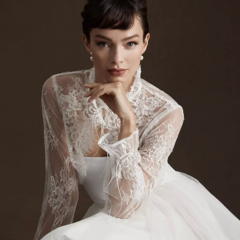 Society James White Lace Topper